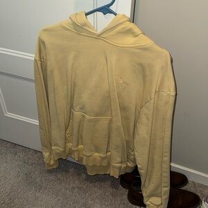 Light yellow PARKE by chelsea Kramer sweatshirt size l/xl oversized